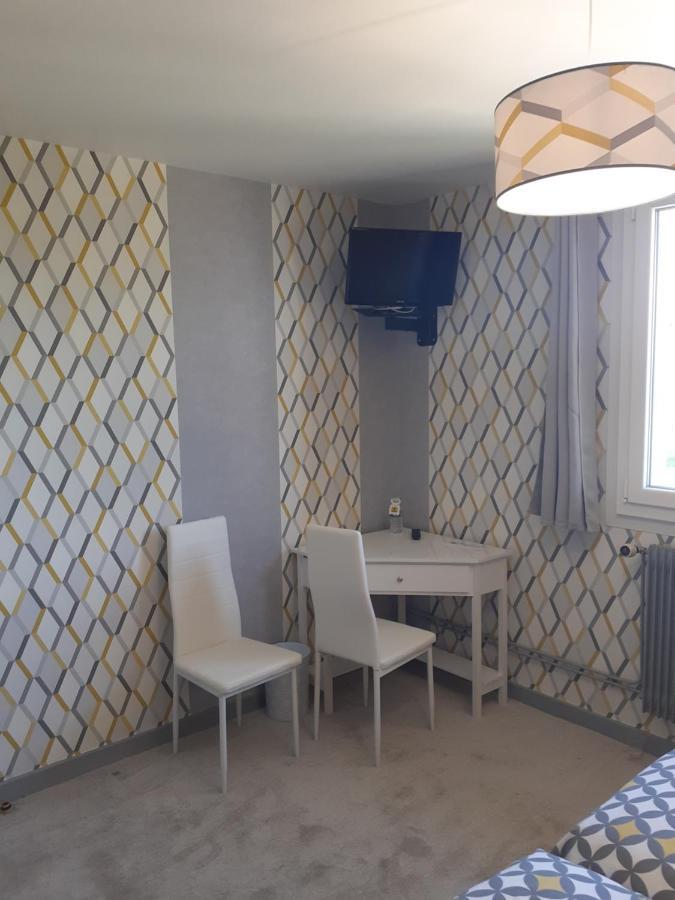 Logis Au Puits Enchante Saint-Martin-en-Bresse ภายนอก รูปภาพ